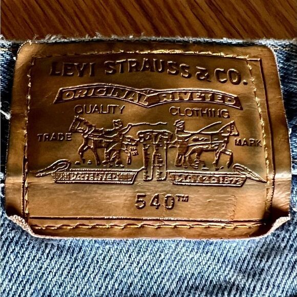 VINTAGE Levi’s 540 Brown Tab Relaxed Fit Jeans. - Picture 13 of 16